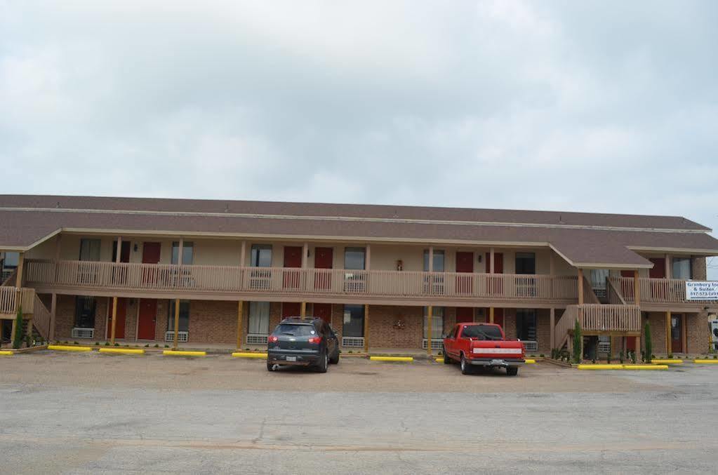 Granbury Inn And Suites Kültér fotó